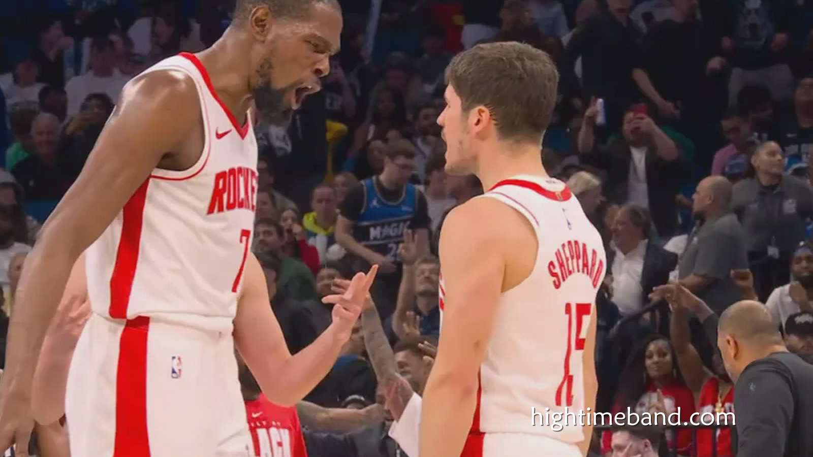 皇冠体育热点资讯 - 谢泼德成火箭19分逆转功臣!首次连续两场20+ 打满末节乌度卡获狂赞