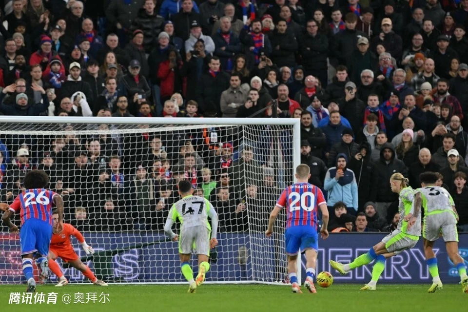 皇冠体育深度聚焦：211天后哈兰德复仇！双响炮+压哨点杀，足总杯决赛让点遭炮轰
