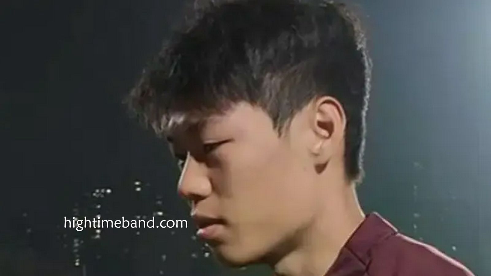 皇冠体育独家专栏：贺一然抵达成都，泰山俱乐部冬窗引援陷入停滞，刘彬彬转会天津谈判未果