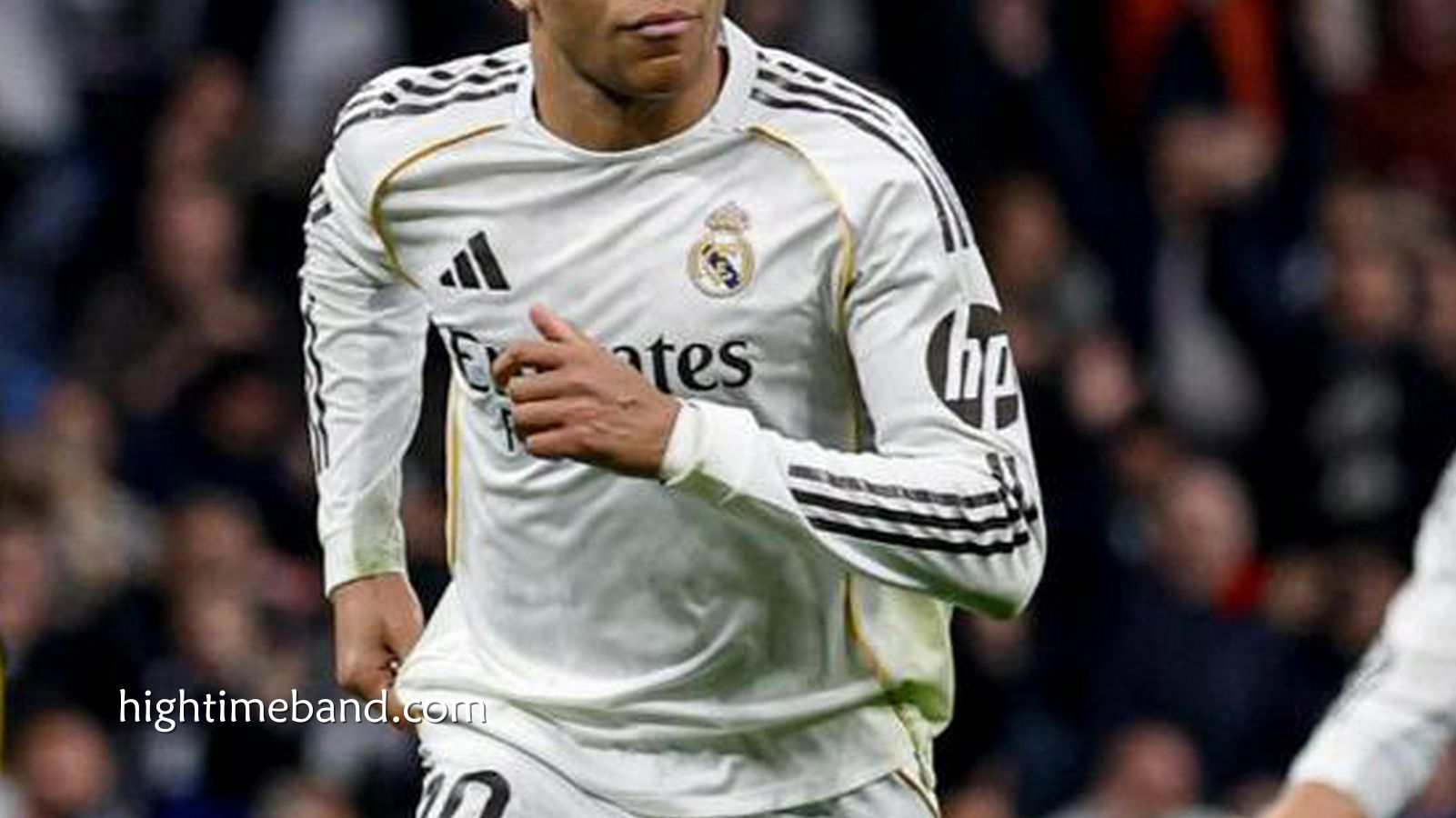 皇冠体育特别报道：姆巴佩点射绝杀，西媒疯狂嘲讽皇马｜赢球靠许愿，禁区乞讨拿3分