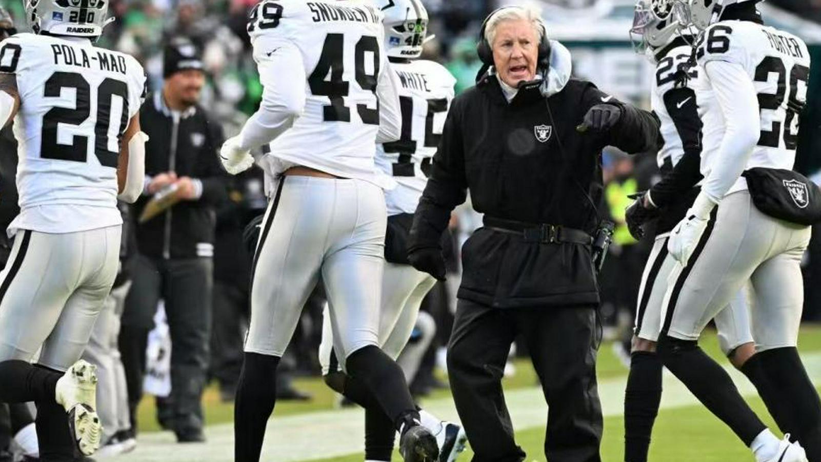 皇冠体育独家报道: 【NFL动态】状元签悬念｜突袭者周日对阵酋长 输球或成“最佳结局”