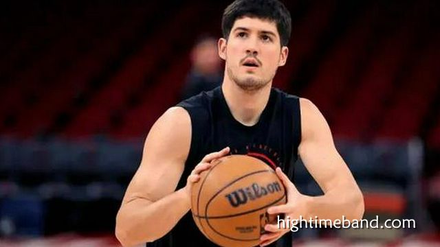 皇冠体育深度聚焦：火箭大胜国王！5人上双，谢泼德+申京+杜兰特狂砍65分，伊森瑕疵