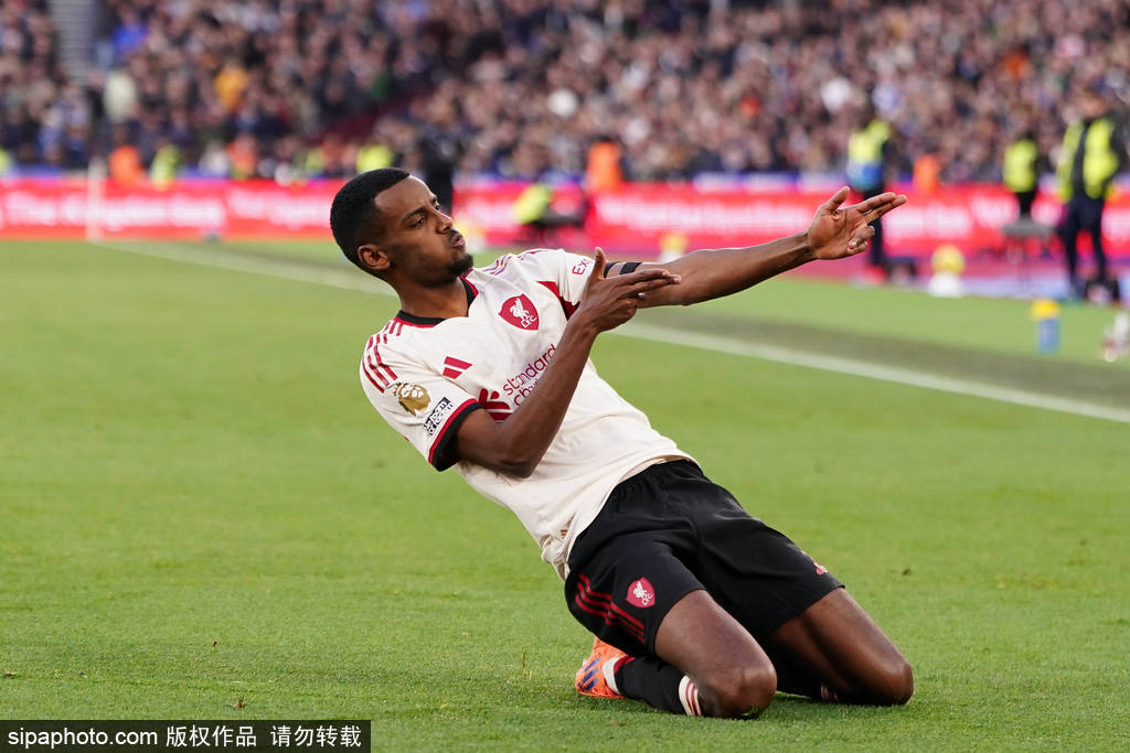 皇冠体育热点资讯 - 英超-加克波传射伊萨克破门 利物浦2-0西汉姆止三连败